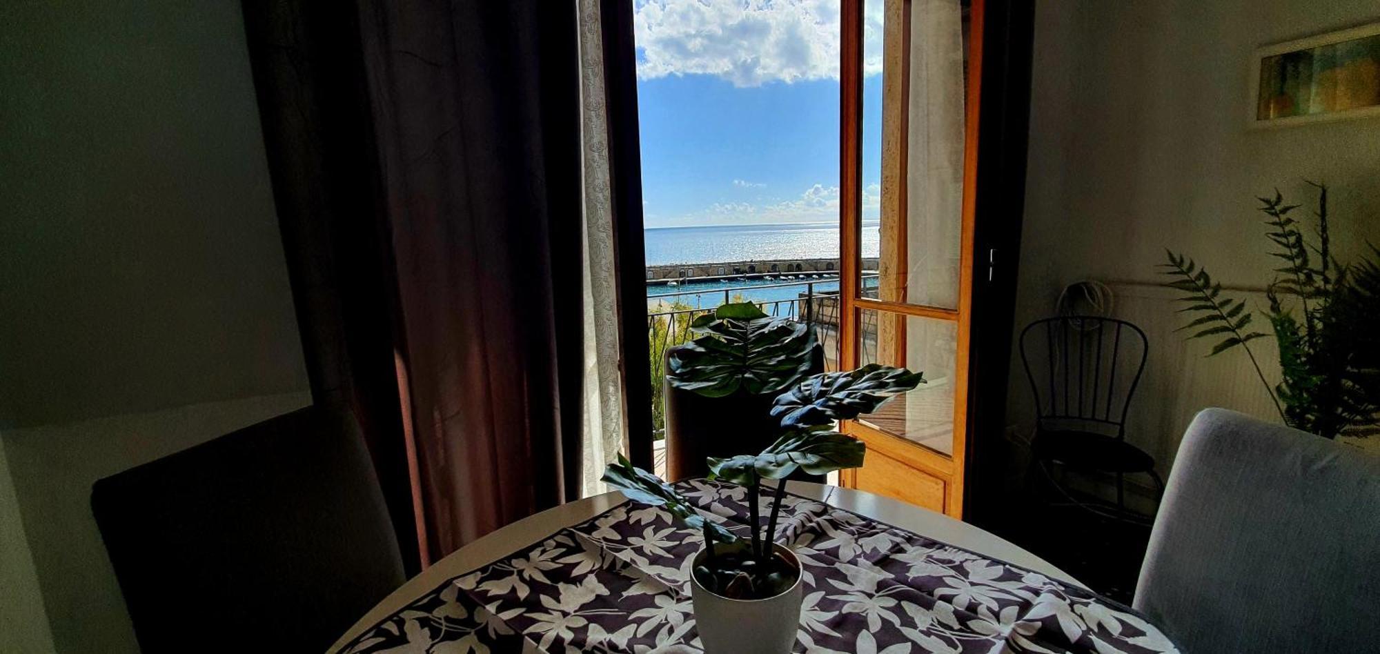 Apartamento Casa Al Castello Maiori Habitación foto